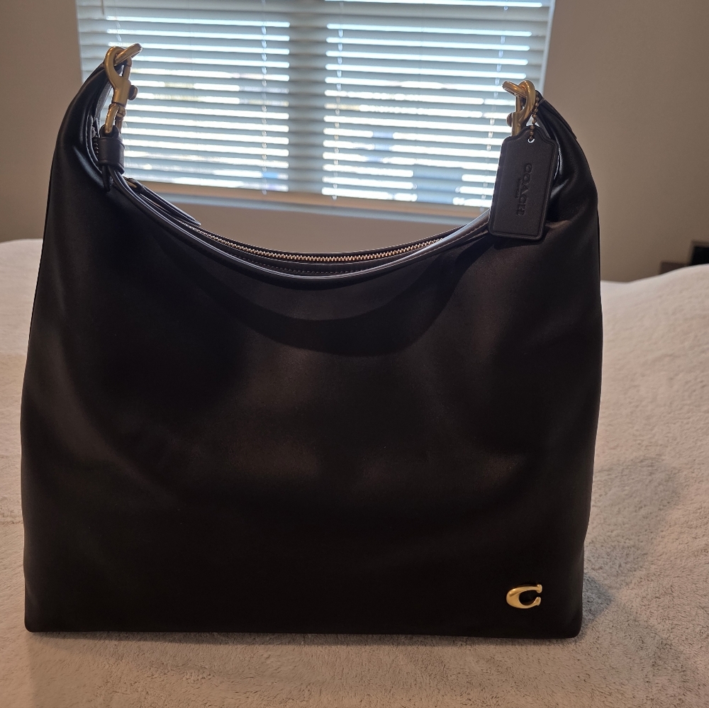 Coach Juliet 38 Black Leather Bag